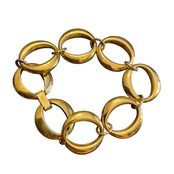 Vintage Trifari Gold Toned Oval Hoop Link Bracelet - Picture 1 of 7